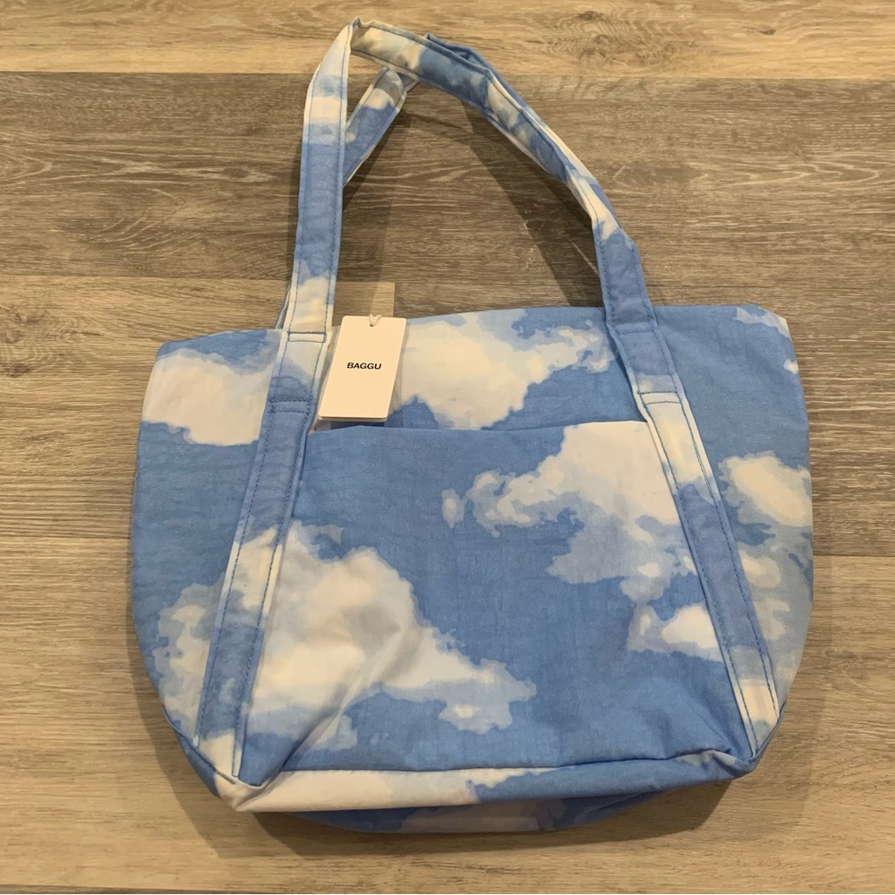 BAGGU Mini Cloud Bag in Clouds, NWT